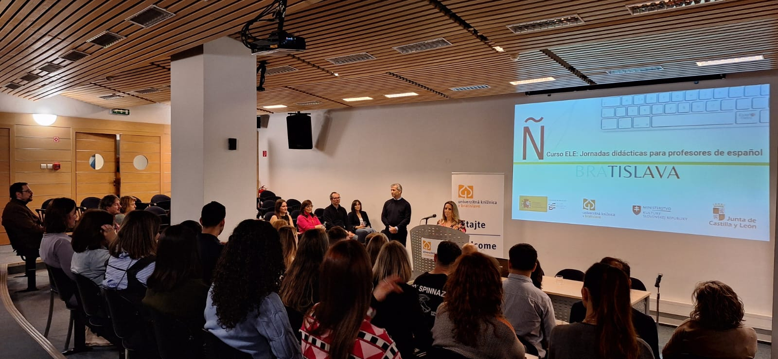 Salamanca forma a 50 profesores en Eslovaquia para atraer turismo idiomático a la ciudad