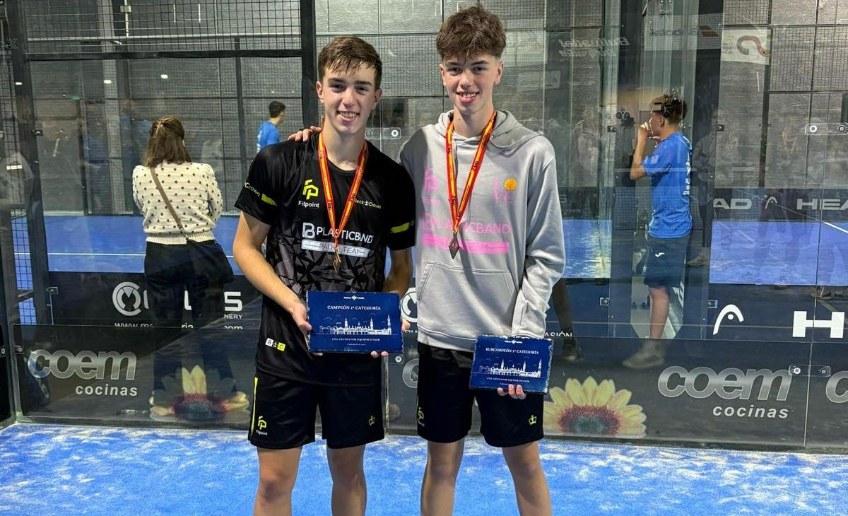 Los salmantinos Samuel y Diego Rivas, campeón y subcampeón de España de pádel por equipos