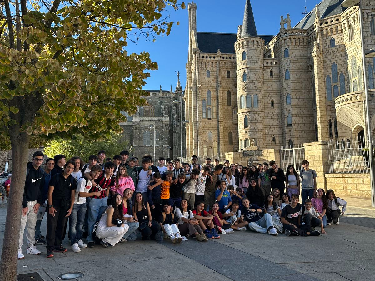 Del chocolate de Astorga a Gaudí: la jornada de aprendizaje fuera del aula de las Misioneras de la Providencia
