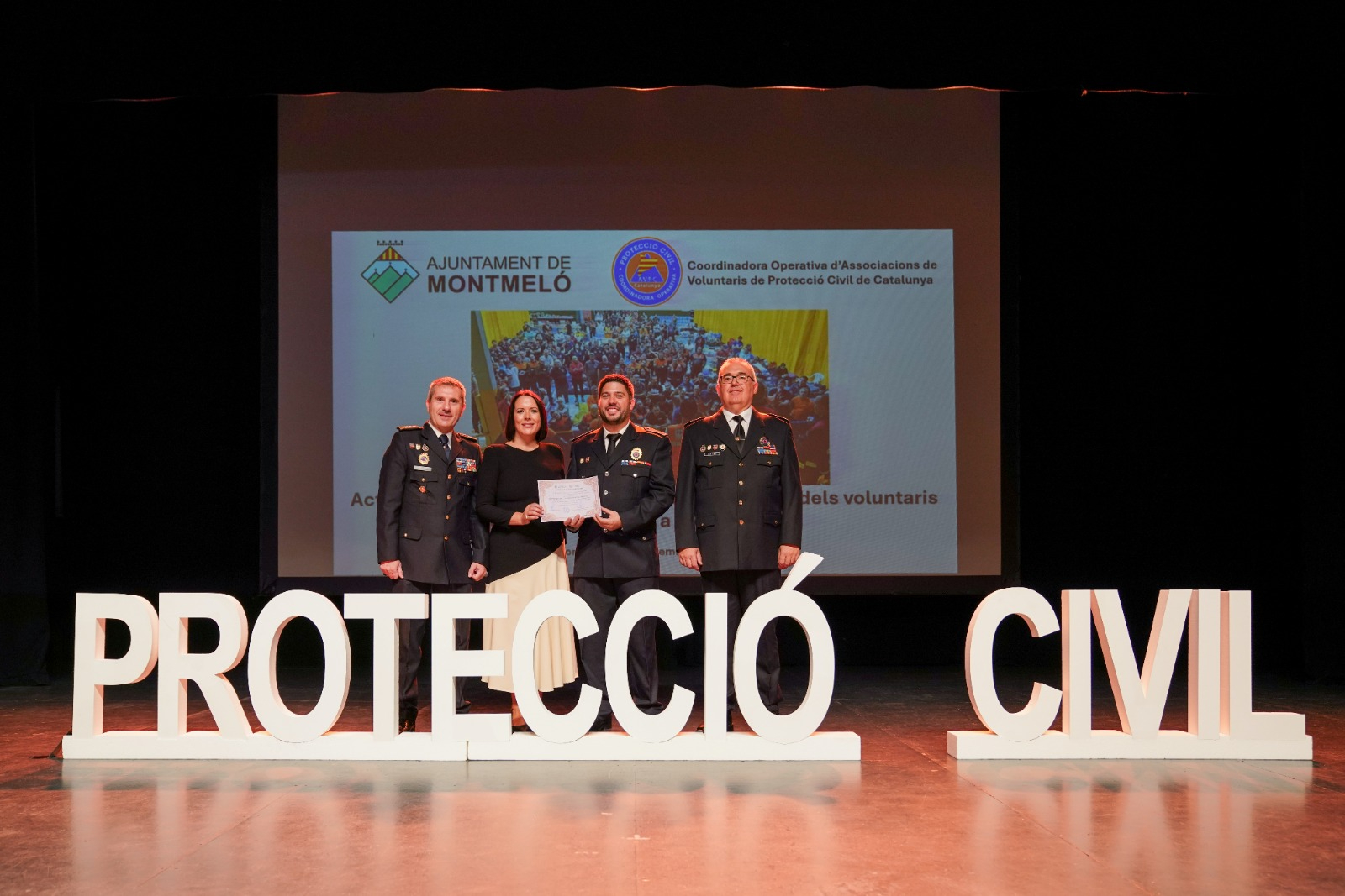 Protección Civil de Santa Marta, homenajeada por su labor en la DANA de Valencia