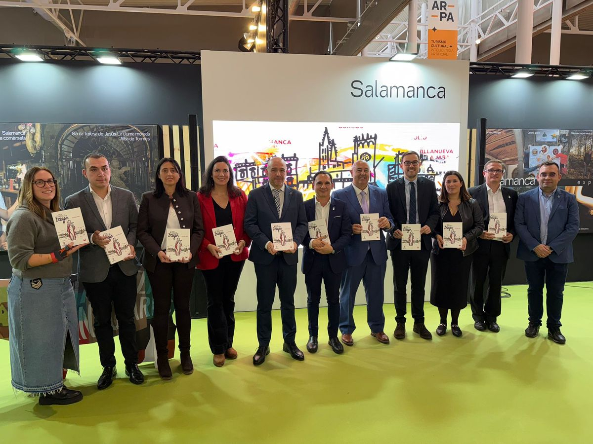 La Red de Ciudades Teresianas presenta en INTUR el libro Tras las huellas de Teresa