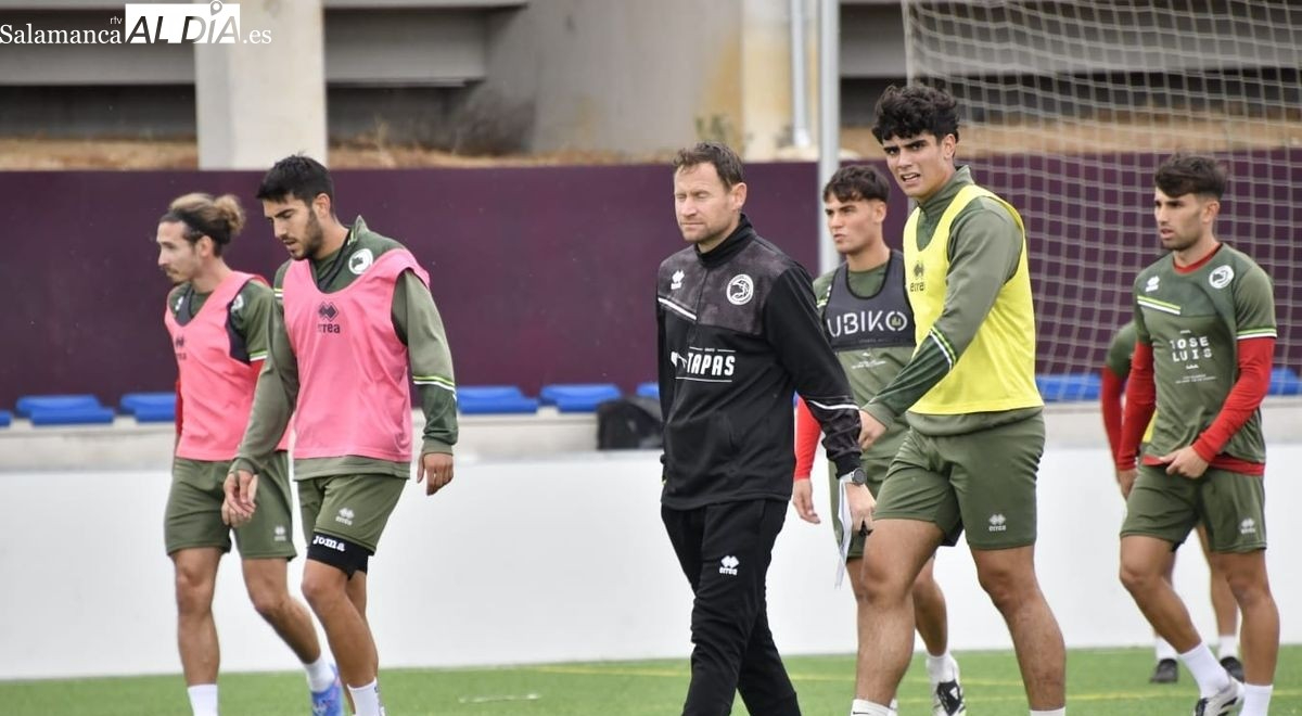 Mario Simón admite la necesidad de un 3 en Unionistas con condiciones: No hay situaciones claras y no queremos incorporar por incorporar