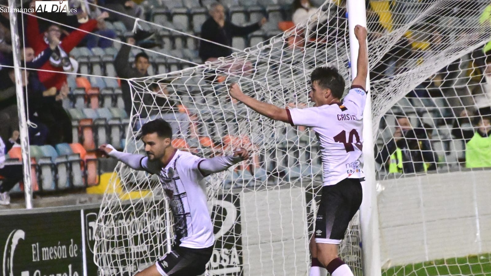 FOTOS | Los revulsivos Javi Delgado y Abraham le dan el triunfo al Salamanca UDS en la reapertura del Helmántico (2-0)
