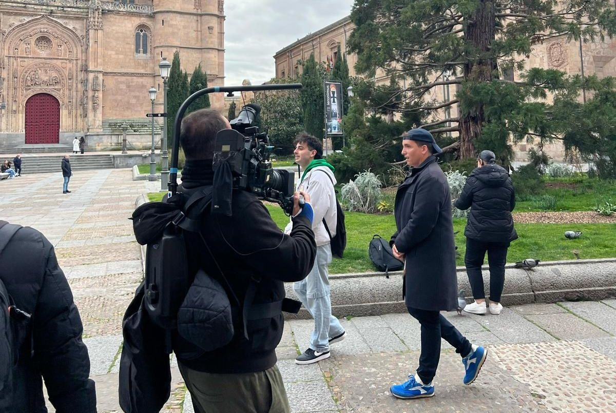 El concurso Lo sabe no lo sabe graba durante tres días en Salamanca con Xuso Jones