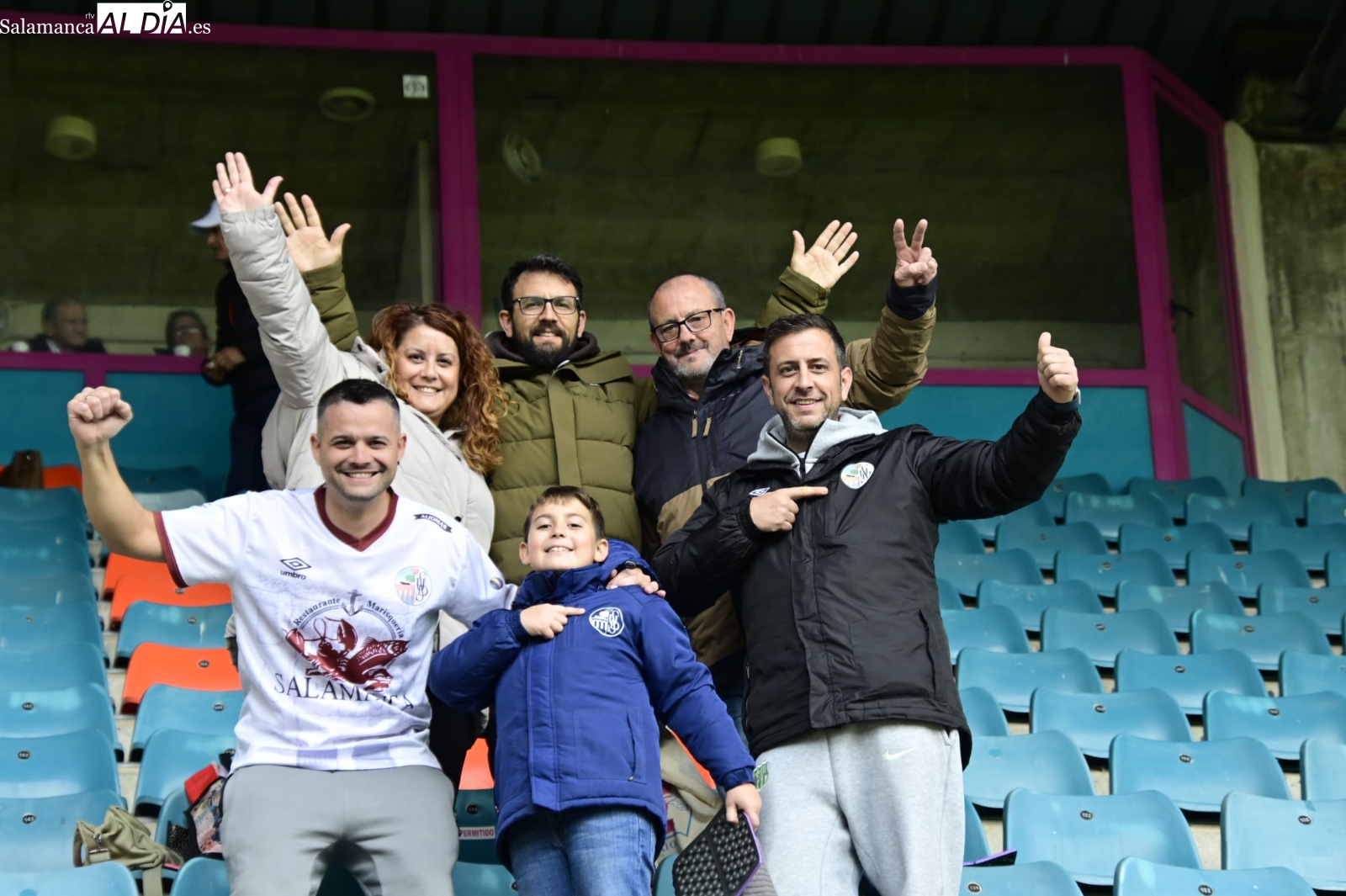 FOTOS | La afición del Salamanca UDS no se pierde el partido con el Ávila en el Helmántico 