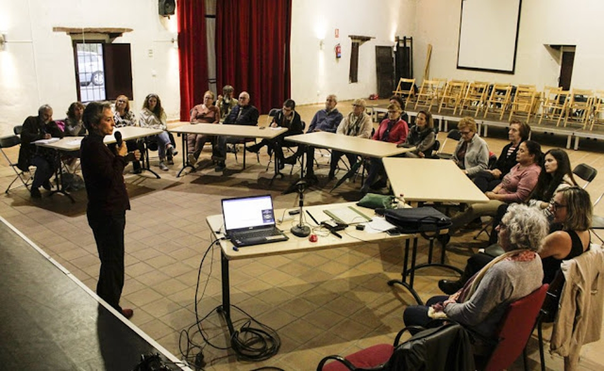 El foro ‘Mujeres abriendo caminos en el mundo rural’ plantea una mirada desde el feminismo a la realidad de la zona