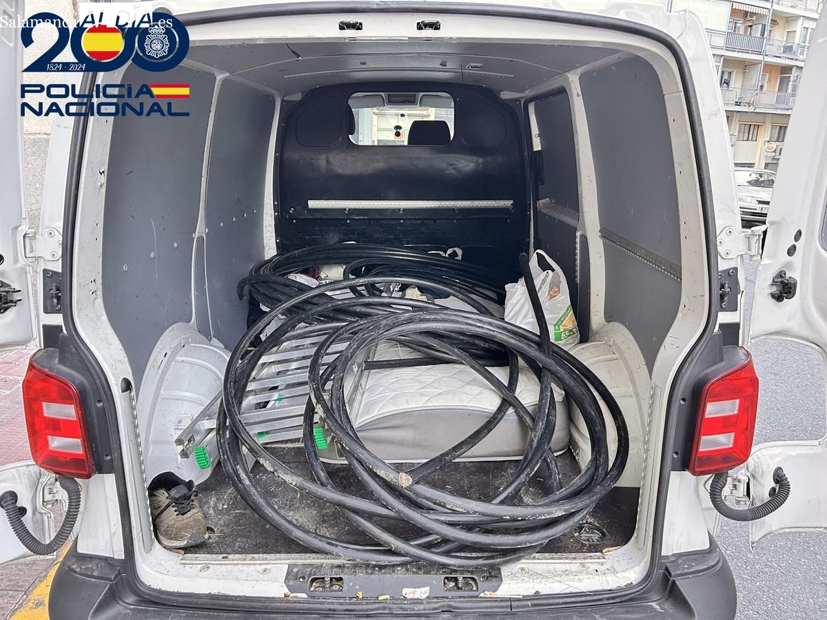 Detenidos tres hombres in fraganti mientras robaban 83 kilos de cable de cobre en Béjar