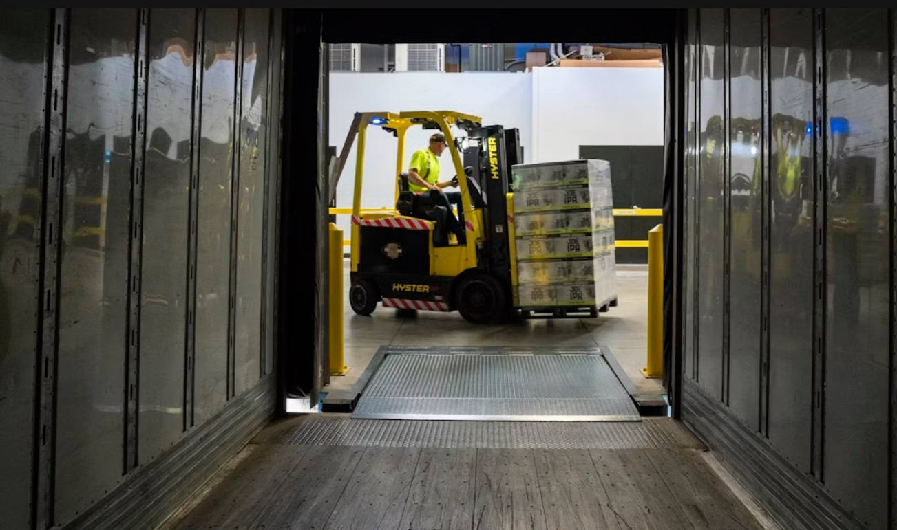 El carnet de carretillero, una de las formaciones más solicitadas para trabajar en almacenes y fábricas