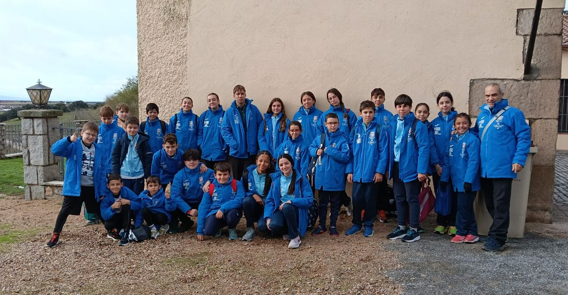 La Escuela de Atletismo de Alba de Tormes debuta con éxito en el campo a través de los Juegos Escolares