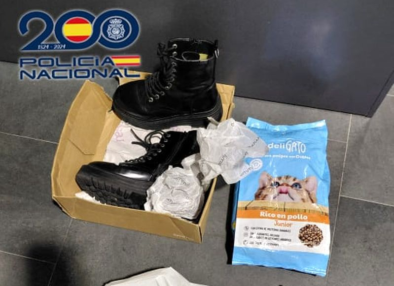 Detenido un hombre con más de 60 antecedentes tras robar 15 kilos de embutido de un coche en Salamanca