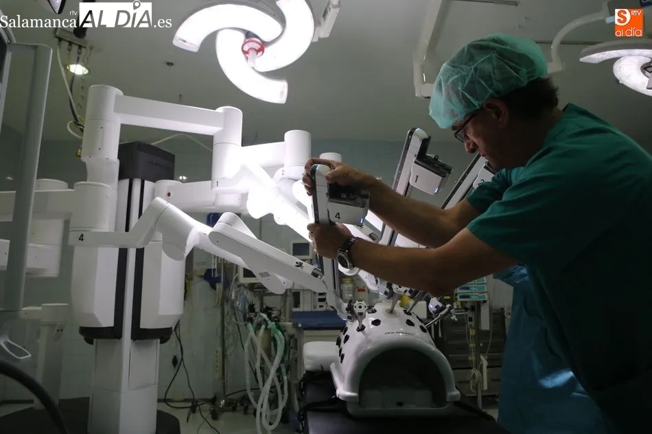 El Hospital de Salamanca dispondrá de un segundo robot quirúrgico