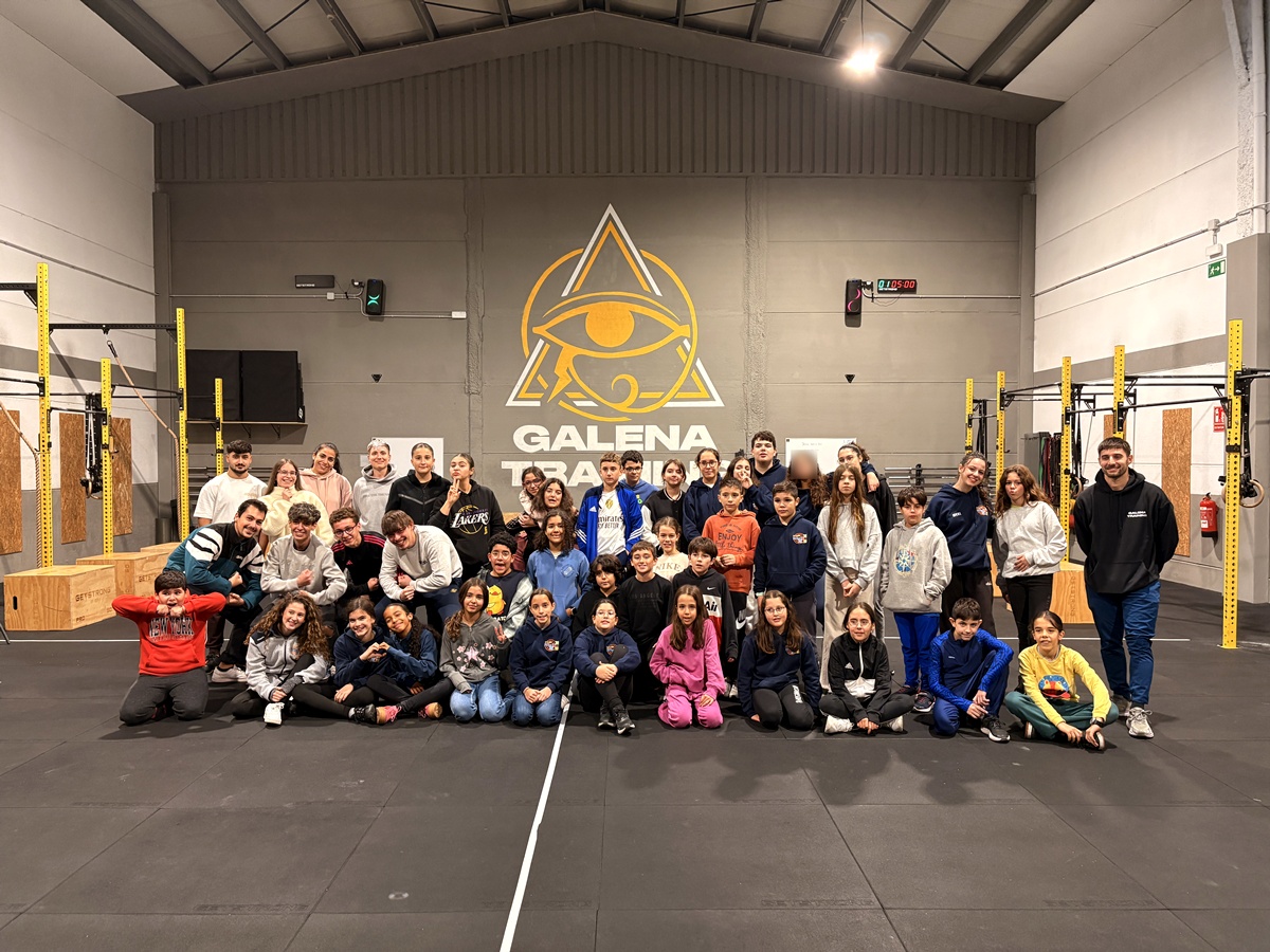 FOTOS | La A. J. PRODESI fomenta el deporte y el trabajo en equipo entre la juventud salmantina con el IronRun