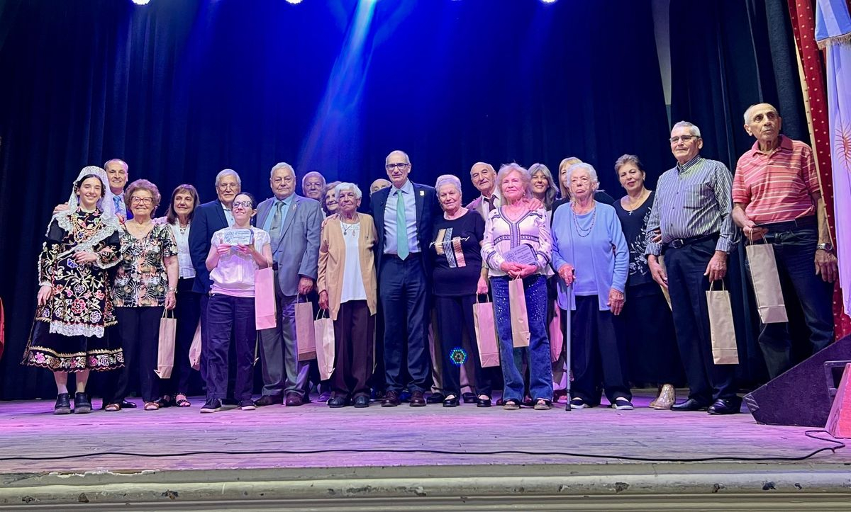 La Diputación rinde homenaje en Buenos Aires a los expresidentes de la Casa de Salamanca y a los emigrantes charros