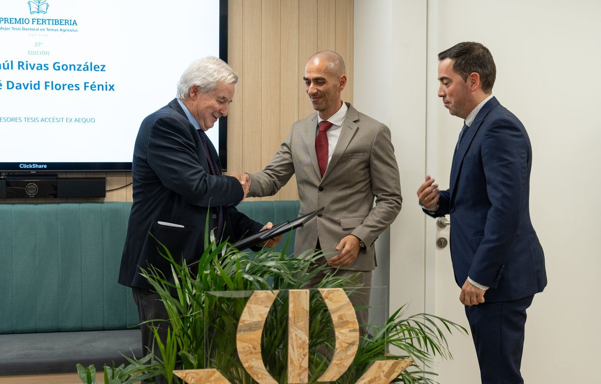 El profesor de la USAL Raúl Rivas, premiado en uno de los galardones en investigación agronómica más importantes de Europa