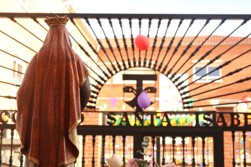 El Colegio Santa Isabel de Alba de Tormes celebra a su patrona con un completo programa de actos