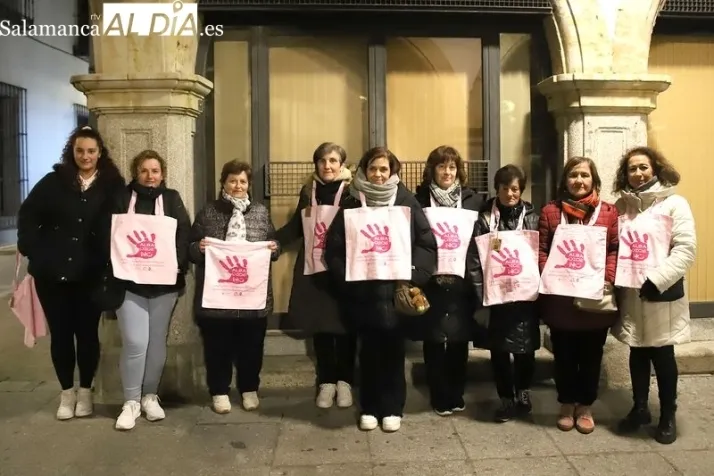 Un grito unánime en Alba de Tormes: 'No más violencia, no más silencio' en la víspera del 25N | Imagen 2