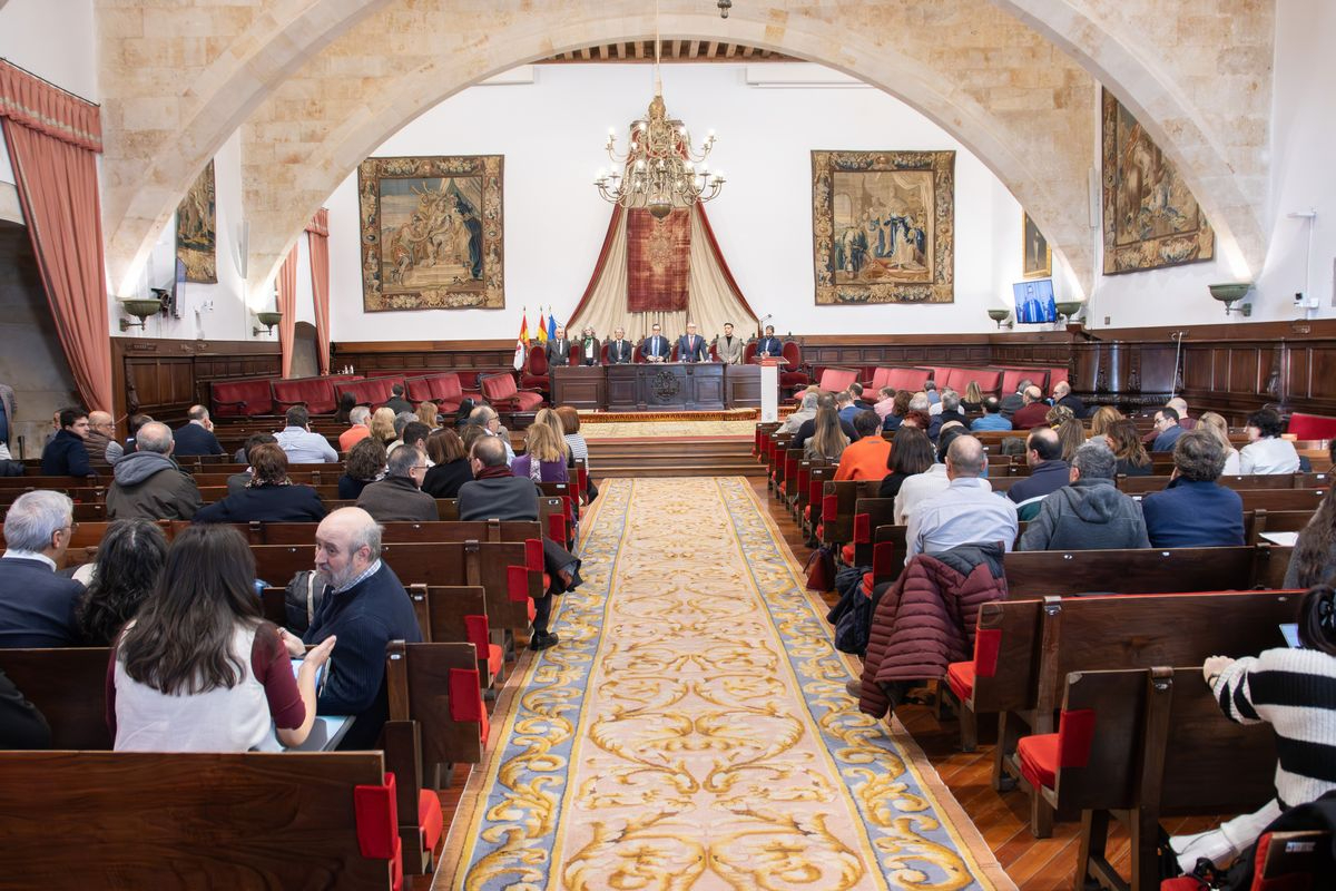 La USAL alcanza la cifra récord de 40.000 estudiantes en un curso clave para la historia y el futuro