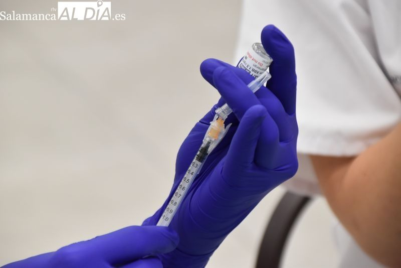 La vacunación contra la gripe y Covid se abre a los fines de semana y sin cita previa