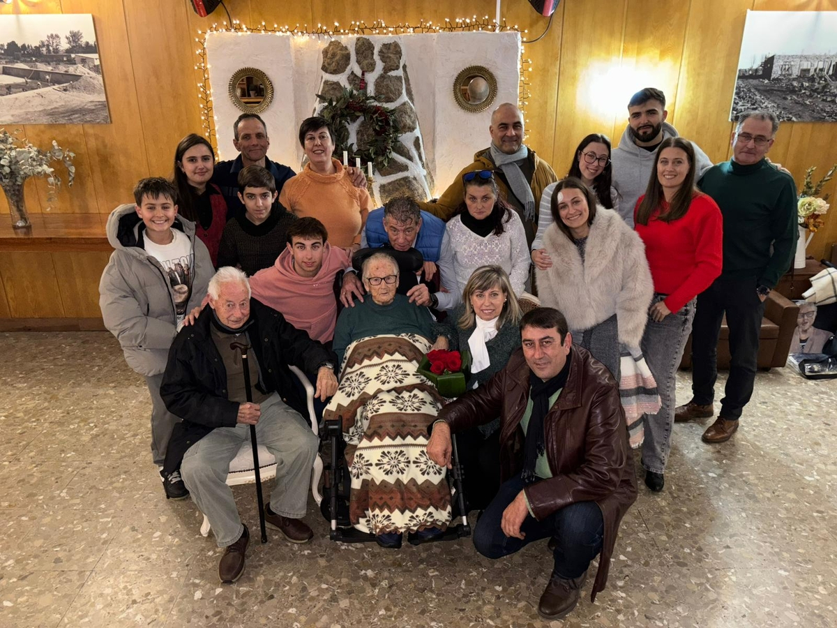Juliana San Francisco Hernández celebra en Yecla de Yeltes sus 100 años