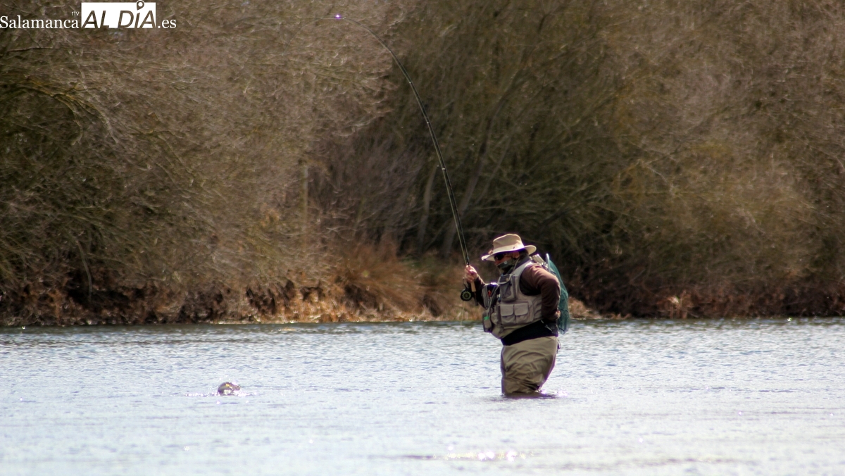 Abierto el plazo para solicitar los permisos de pesca en los cotos de Castilla y León para 2026