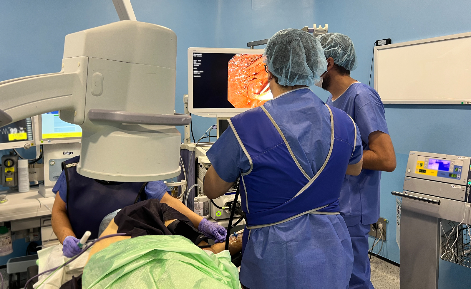 El Hospital HM Santísima Trinidad incorpora la técnica CPRE para el tratamiento de enfermedades biliares y pancreáticas