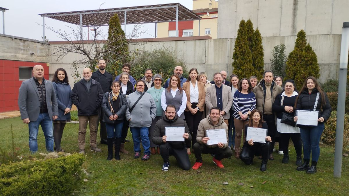 Santa Marta entrega los diplomas a los 20 alumnos de los programas de empleo Recreatio y Catering Social