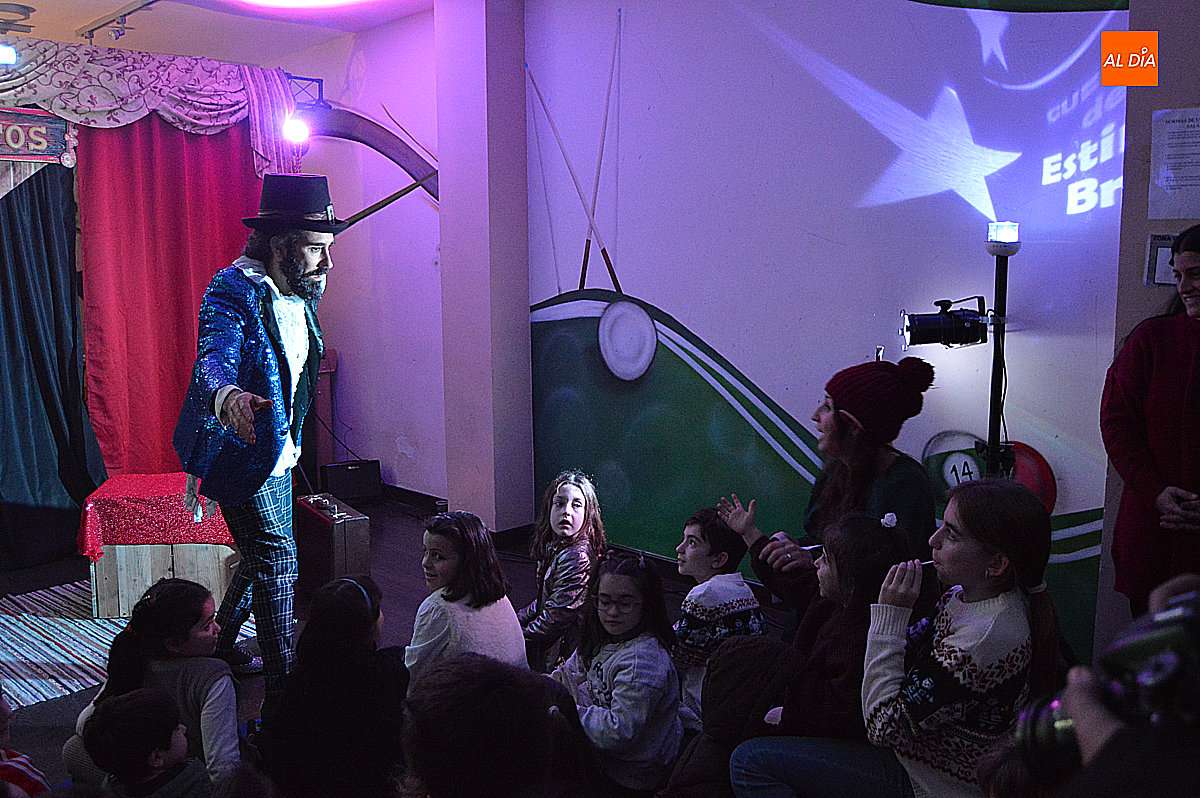 El Ayuntamiento cierra el año de actividades con un cuentacuentos 