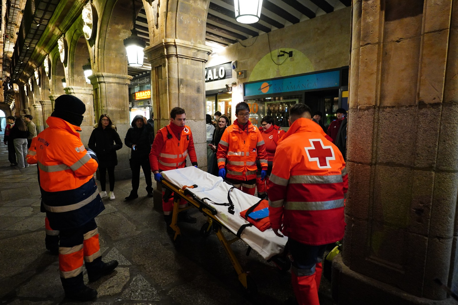 Cruz Roja despliega más de 50 voluntarios para el Fin de Año Universitario: así será su despliegue 