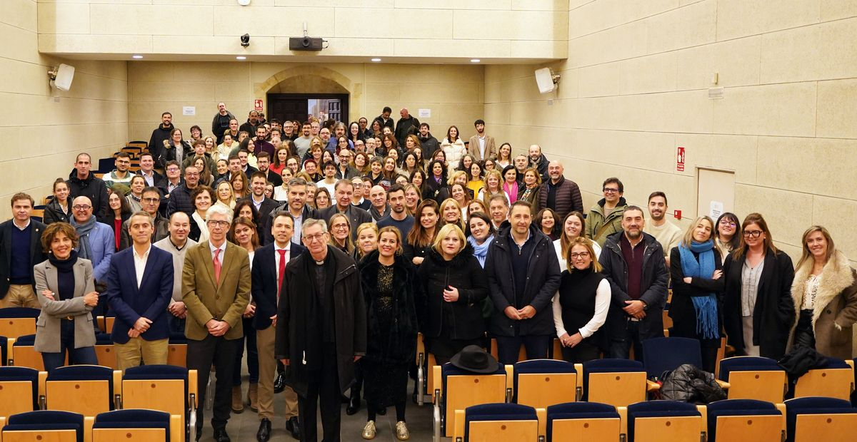 La UPSA inicia sus vacaciones de Navidad tras la tradicional despedida institucional