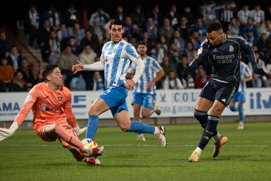 VÍDEO | Mbappé y Lunin sostienen al Real Madrid de Xabi Alonso ante el sueño copero del Talavera de Sando y Toni García (2-3)