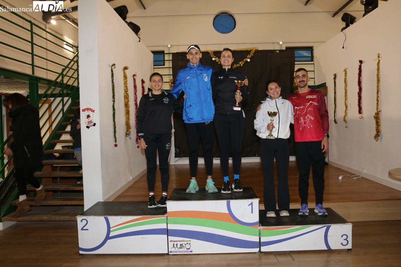 Adrián Moro y Gema Martín imponen su ley en el 25 aniversario de la San Silvestre de Vitigudino
