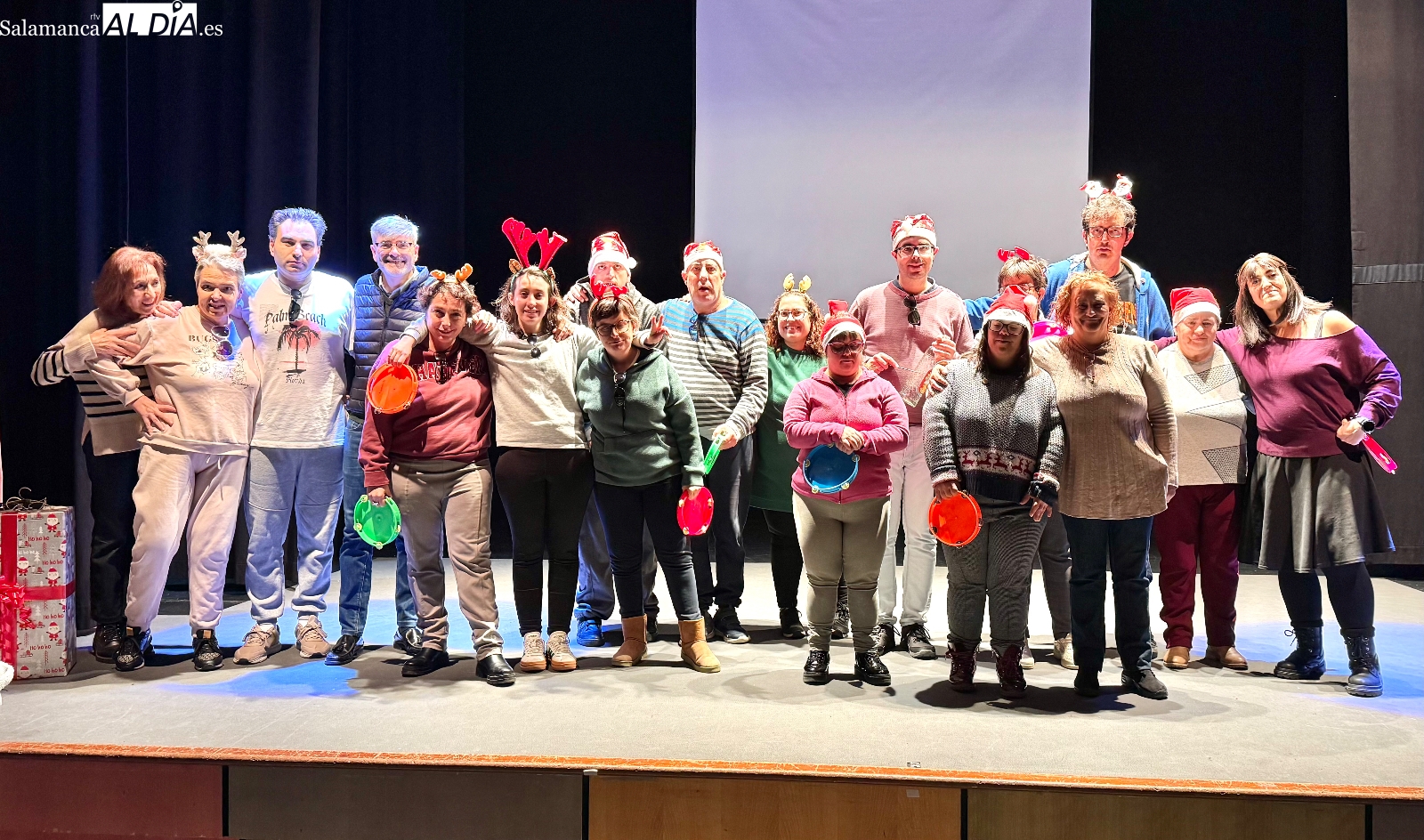 El grupo Pequeñine emociona con su obra Eso que tú me das, su homenaje a los verdaderos sentimientos de la Navidad