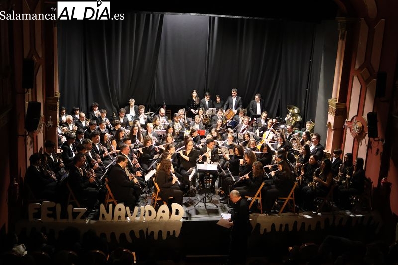 VÍDEO | La Banda de Música de Alba de Tormes estrena un pasodoble dedicado a la cirujana Beatriz Montejo