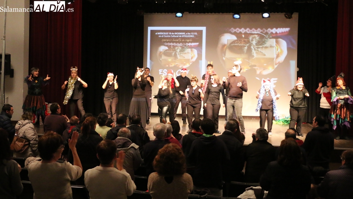 El teatro de Pequeñine une a Peñaranda y Vitigudino con un mensaje de igualdad y Navidad