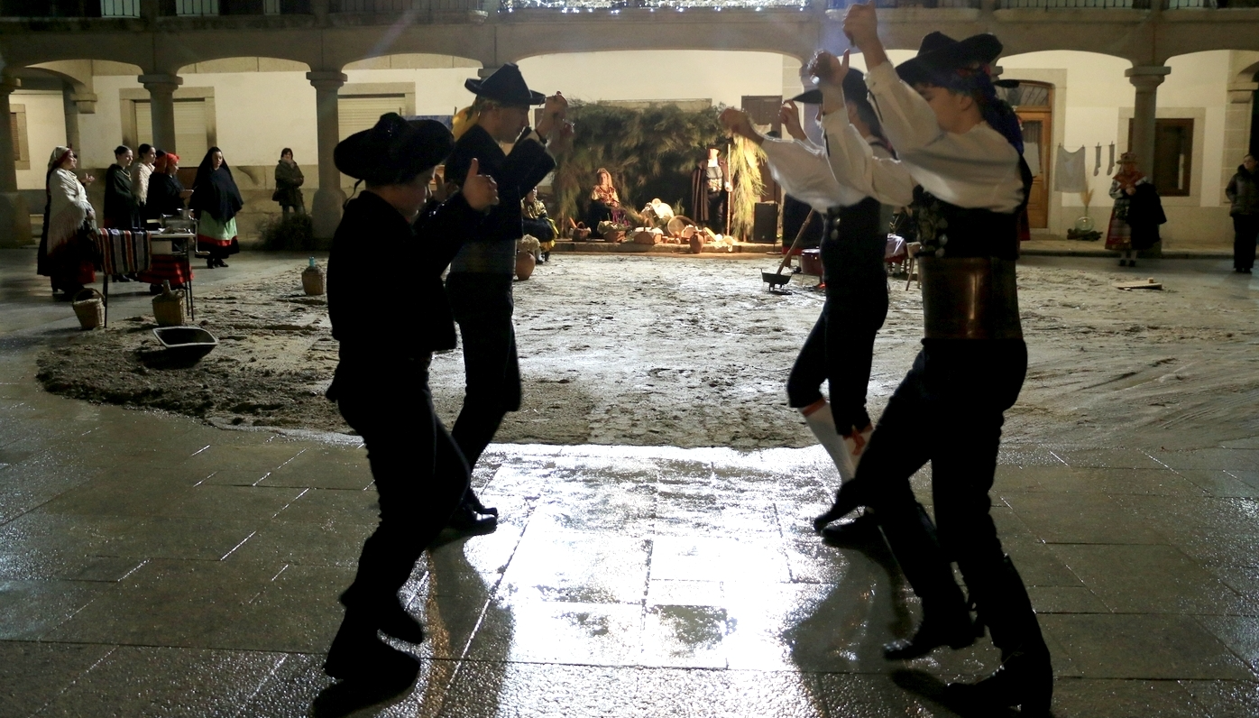 Villavieja de Yeltes celebra la Navidad con un bonito belén viviente charro