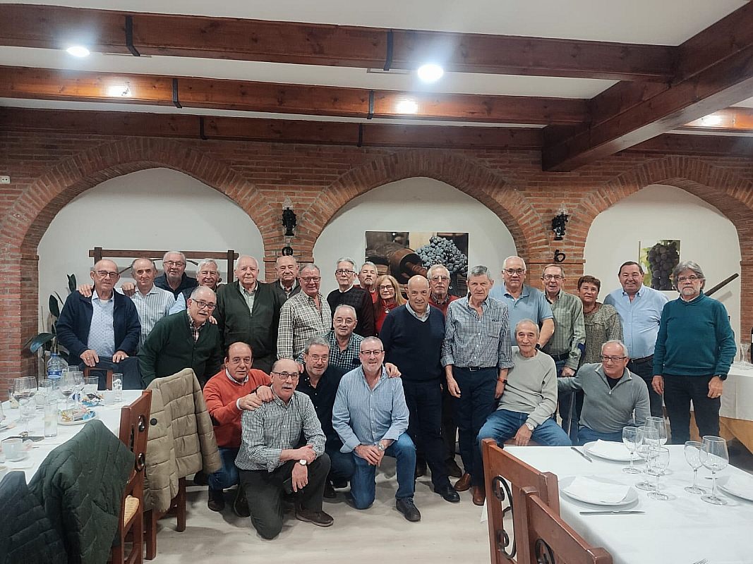 Los jubilados de ENUSA celebran su tradicional comida de Navidad con nuevas incorporaciones