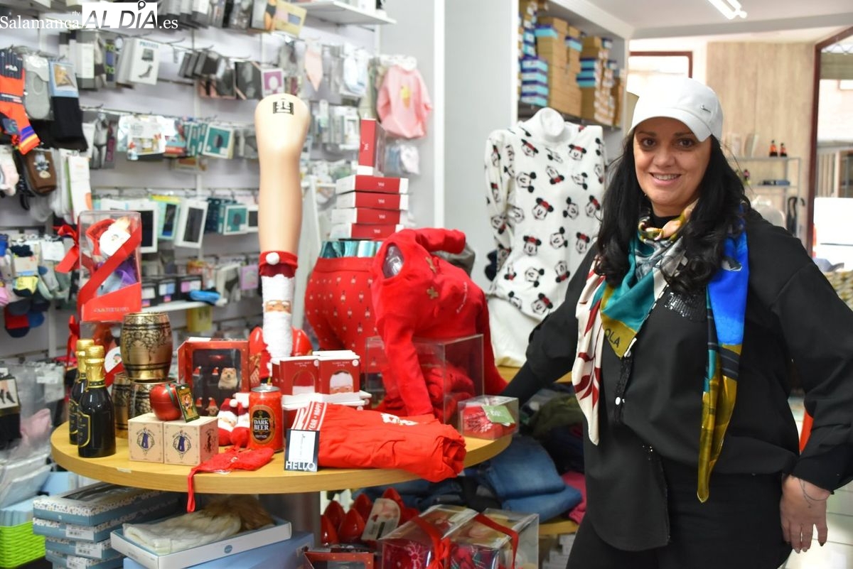 Puri Vaquero, 14 años en el corazón de Prosperidad: Si cerramos el pequeño comercio, Salamanca se quedará a oscuras