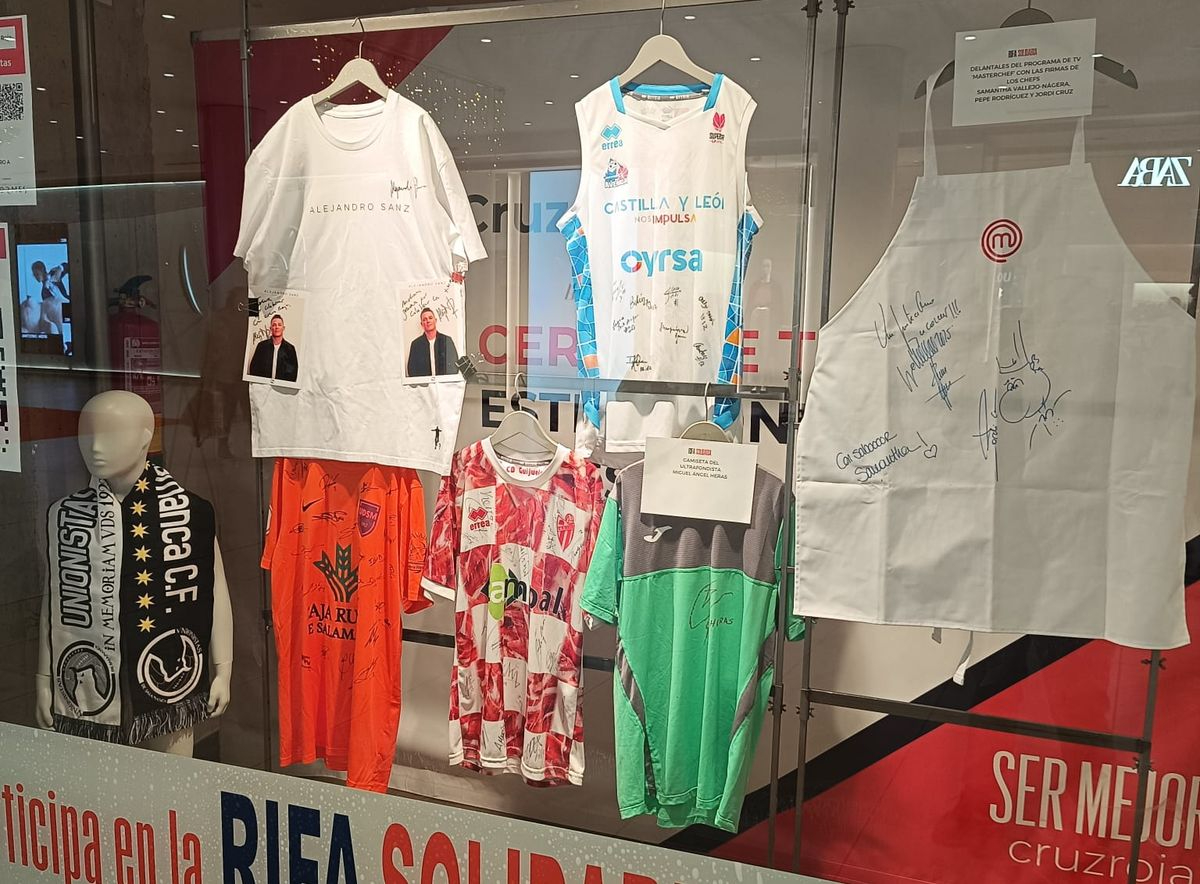 Cruz Roja lanza una rifa solidaria en El Tormes con objetos exclusivos de Alejandro Sanz y MasterChef
