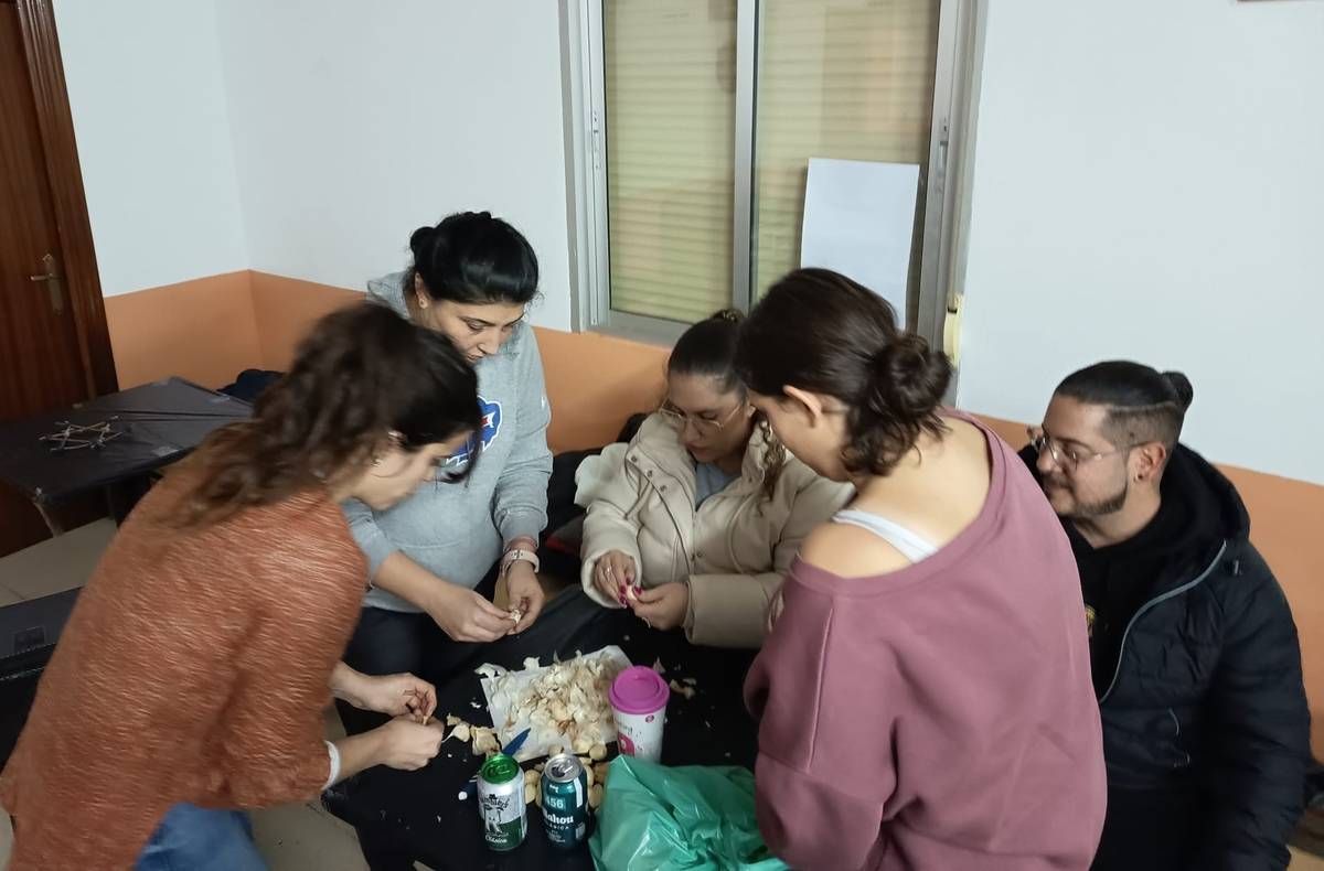 Peralejos de Arriba celebra la matanza tradicional y se viste de Navidad