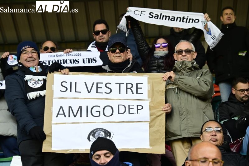 FOTOS | El Salamanca UDS y su afición viven el últmo partido de 2025 en el Helmántico con homenaje a Silvestre