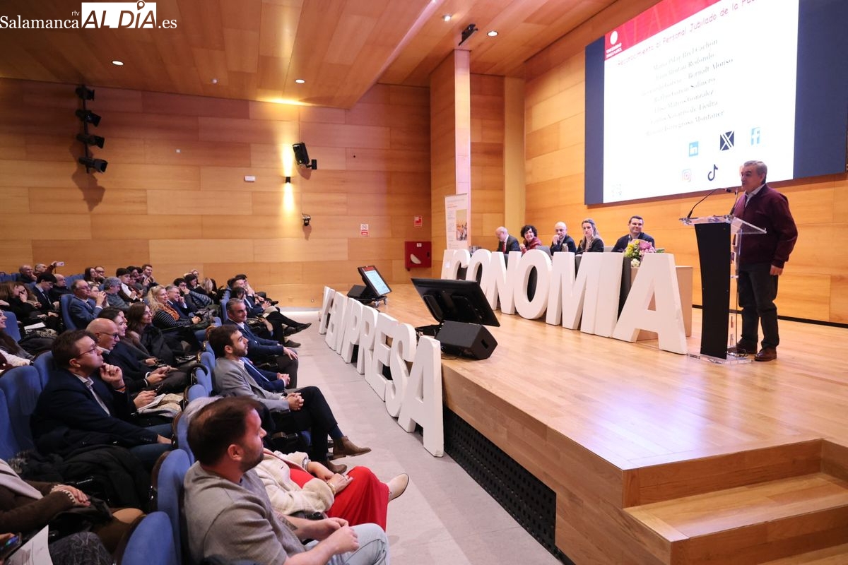 FOTOS | El talento y los recursos humanos protagonizan los Premios de la Facultad de Economía y Empresa de la USAL