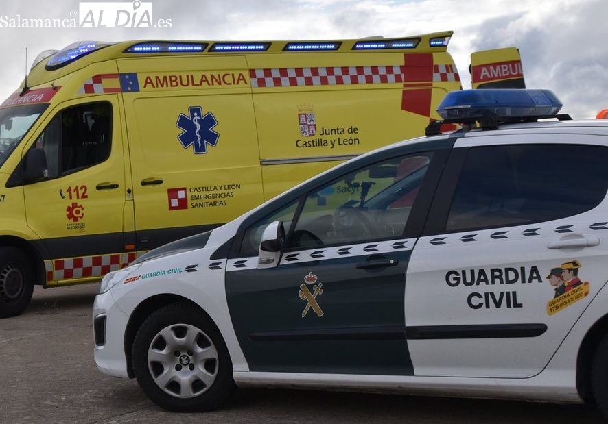 Un conductor resulta herido tras chocar contra el quitamiedos en la A-62 a la altura de Calzada de Don Diego