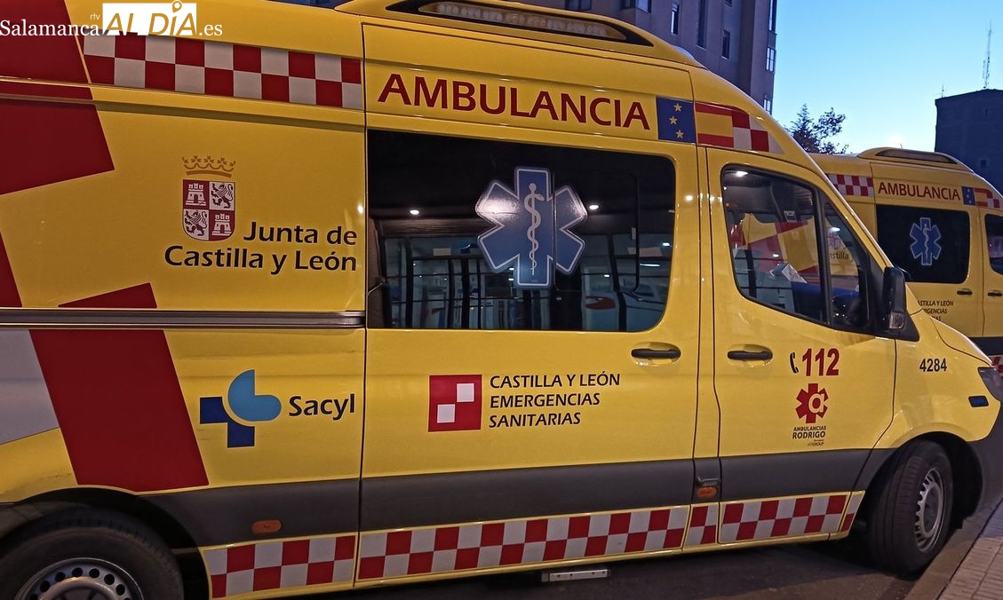 Cuatro heridos en una colisión entre un taxi y un turismo en Salamanca