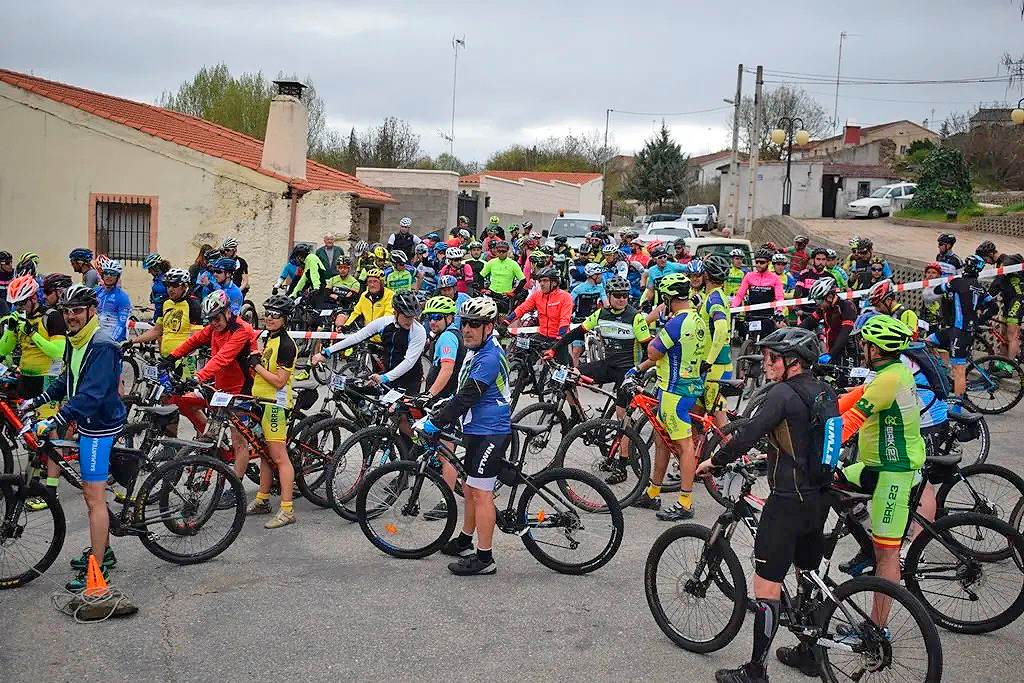 La Asociación Caño Viejo servirá huevos fritos con farinato en la X BTT del Pavo de Saelices El Chico