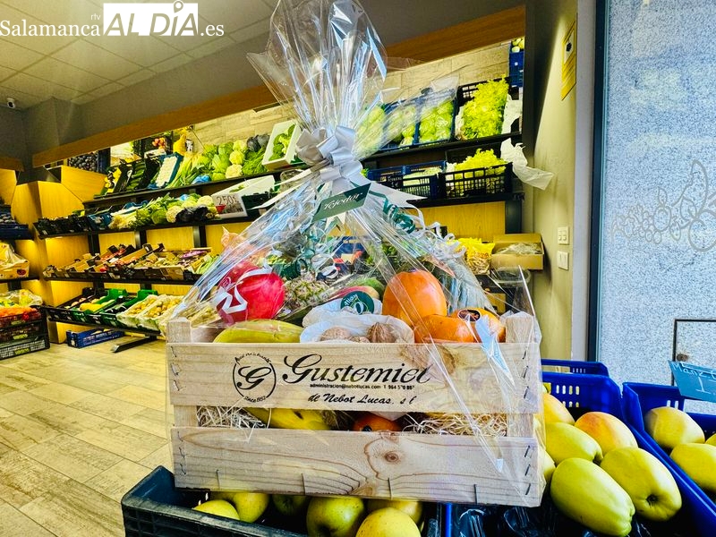 Frutería Tejedor propone cestas de fruta personalizadas como regalo saludable 