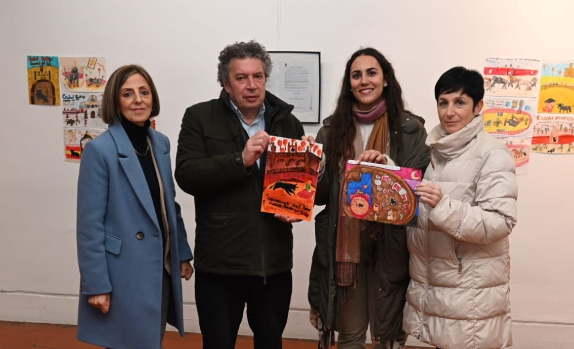 Iria González y Valeria Peralta, ganadoras del Concurso de Dibujo del Carnaval del Toro 2026