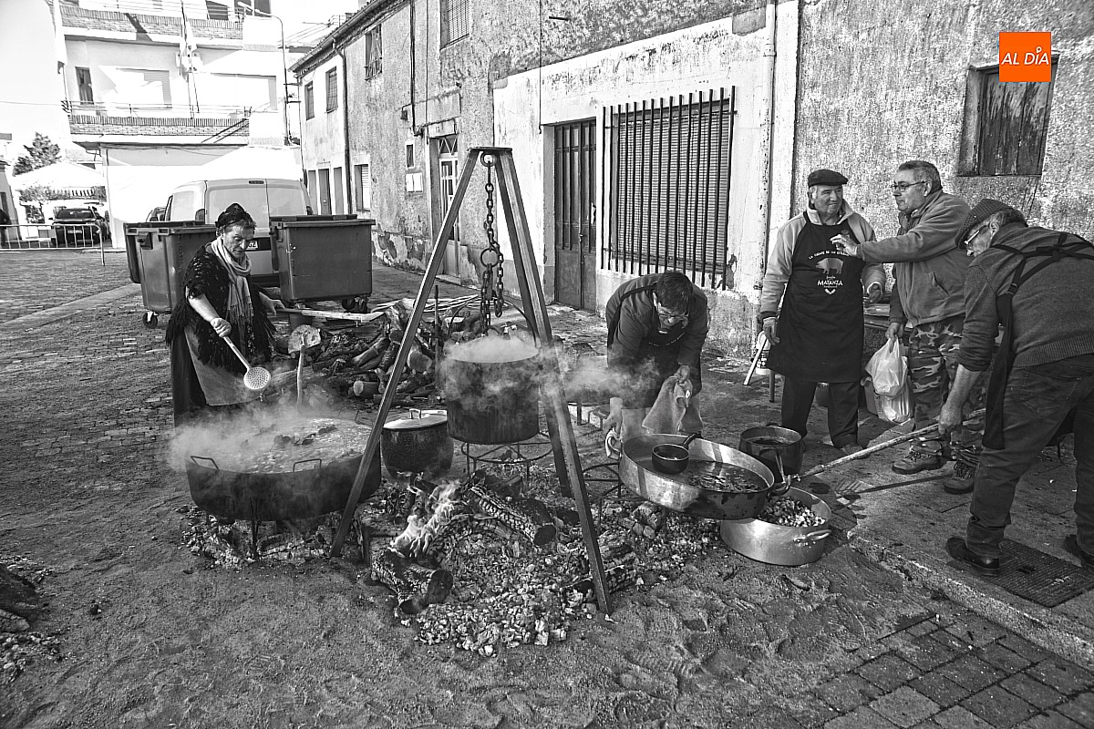 Matanza tradicional, belenes del mundo y Nochevieja infantil en el programa de Navidad de La Fuente de San Esteban