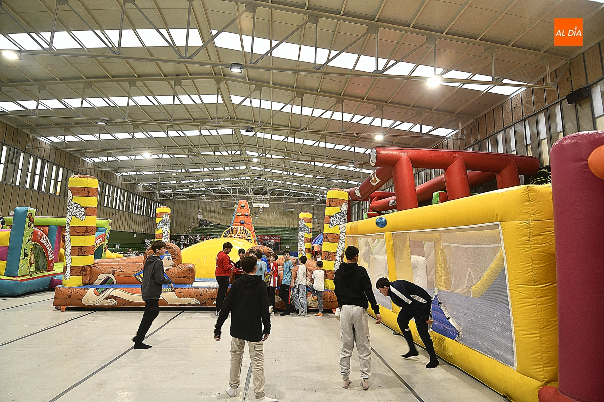 Navilandia transforma el pabellón de Conde de Foxá de Ciudad Rodrigo en un gran parque de ocio familiar