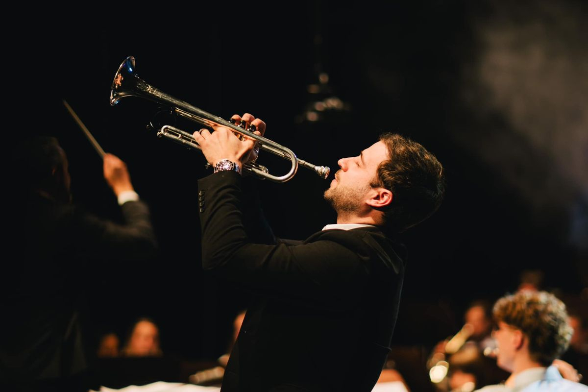 El virtuosismo de Rubén Simeó llega a Salamanca con su Tour 25 y la Banda Tomás Bretón