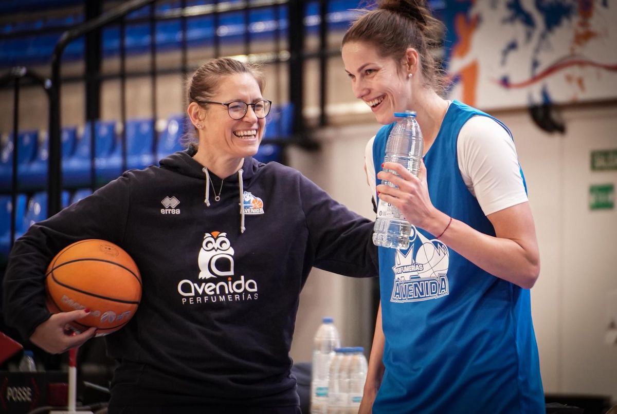 La pívot húngara Virag Takacs-Kiss ya entrena con el Perfumerías Avenida 